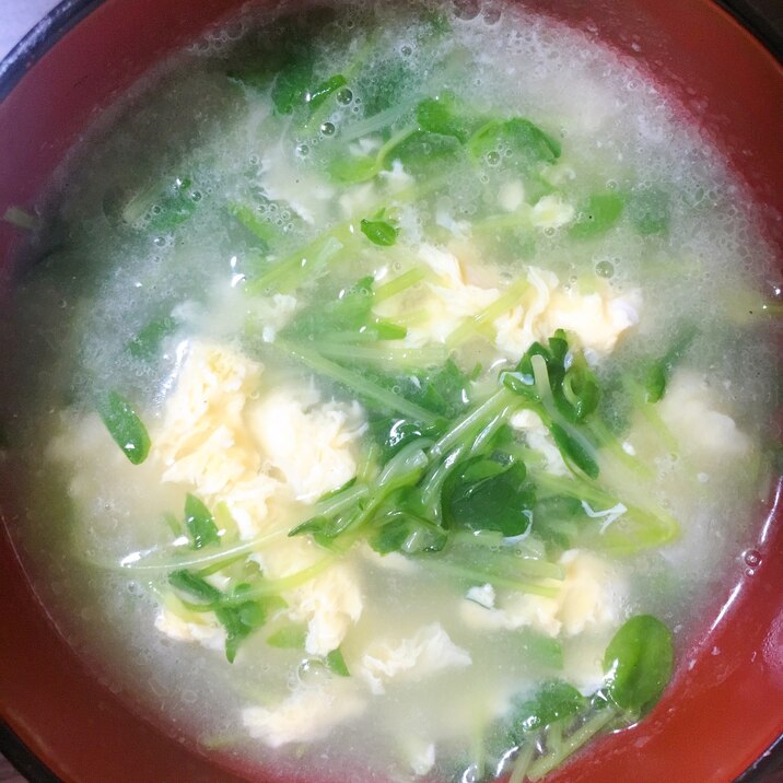ふんわり卵と豆苗のスープ